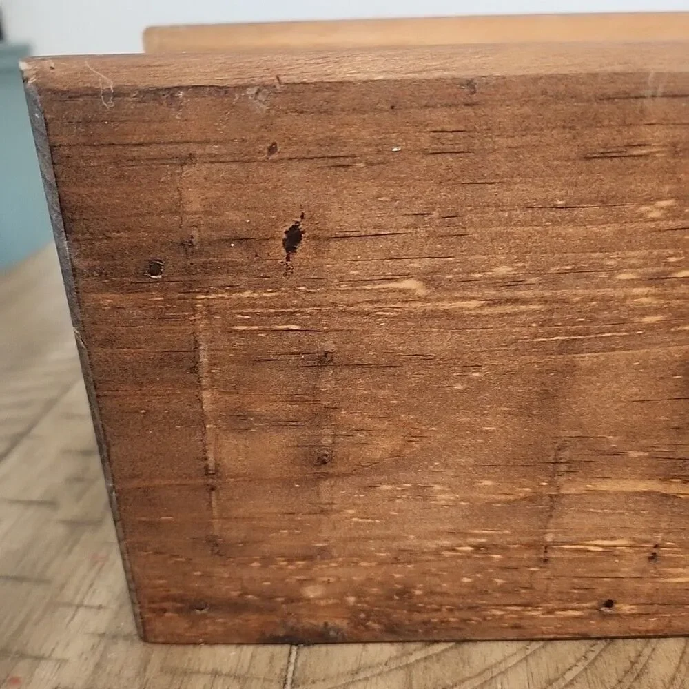 Vtg Wood Recipe file Box Handpainted Bunny Rabbits and Daisy Flowers Retro Decor